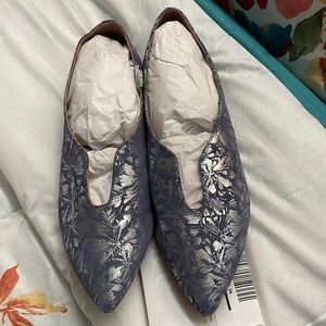 Sundance Fiore Flats